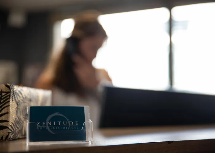 Zenitude Hotel-residences Centre 4*