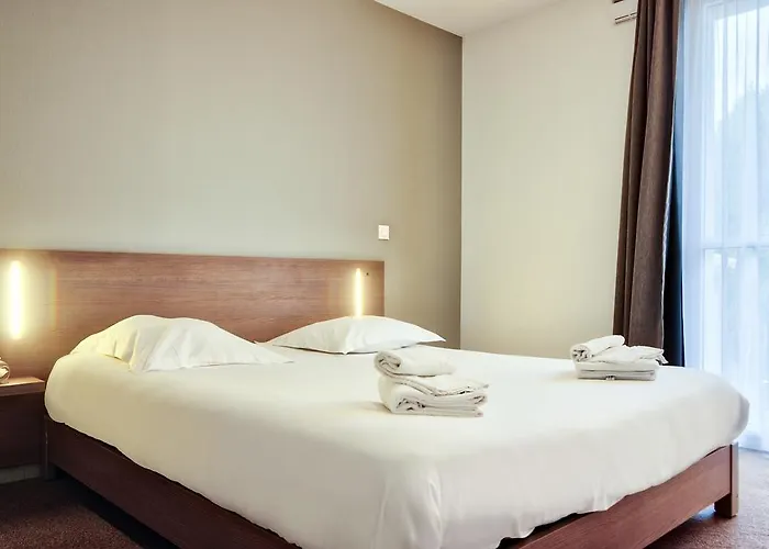 Zenitude Hotel-residences Centre 4*