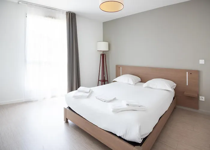 Zenitude Hotel-residences Centre 公寓式酒店 4*