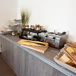 Ξενοδοχείο με διαμερίσματα Zenitude Hotel-residences Centre 4*