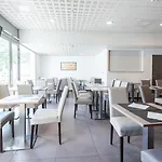 Zenitude Hotel-residences Centre Aparthotel 4*