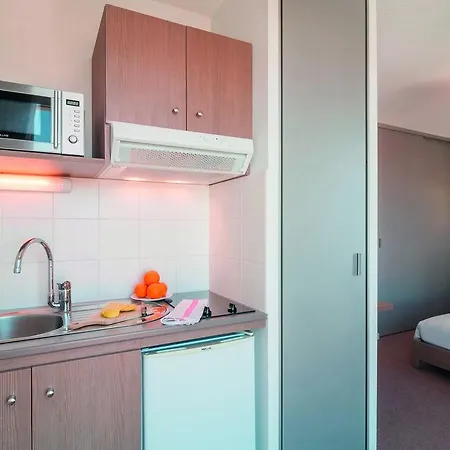 Apartmanhotel Zenitude Hotel-residences Centre 4*