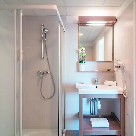 Zenitude Hotel-residences Centre 4*