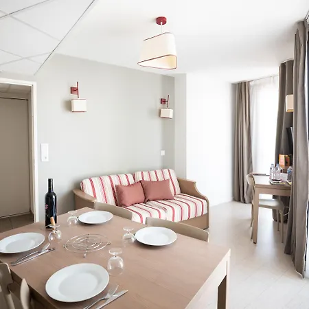 Апарт-отель Zenitude Hotel-residences Centre 4*
