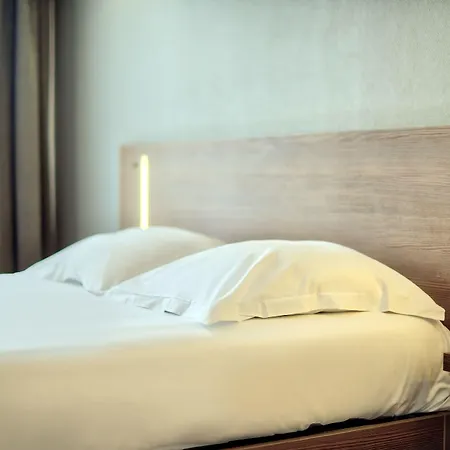 Ξενοδοχείο με διαμερίσματα Zenitude Hotel-residences Centre 4*