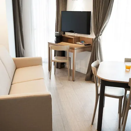Zenitude Hôtel-résidences Centre 4* Narbonne