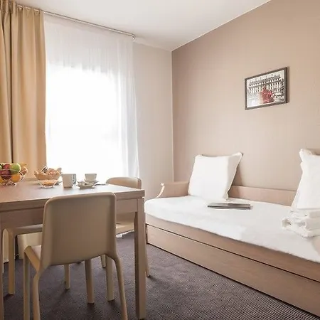Ξενοδοχείο με διαμερίσματα Zenitude Hotel-residences Centre 4*