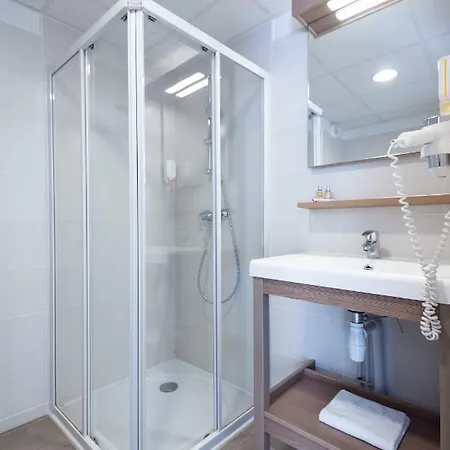 Zenitude Hotel-residences Centre Апарт-отель 4*