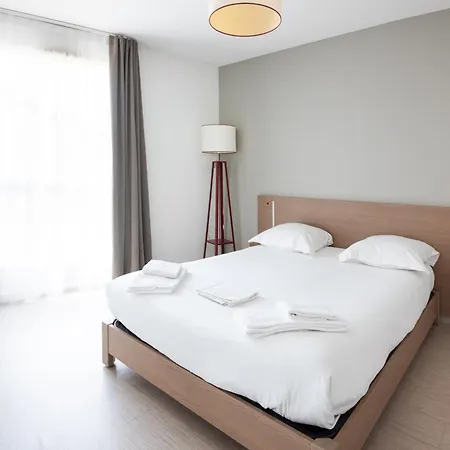 Zenitude Hotel-residences Centre Апарт-отель 4*
