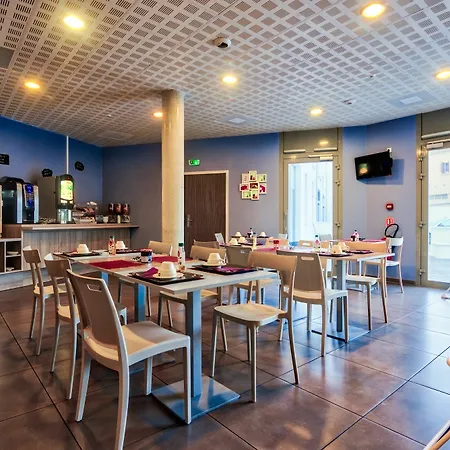 Zenitude Hotel-residences Centre 4*
