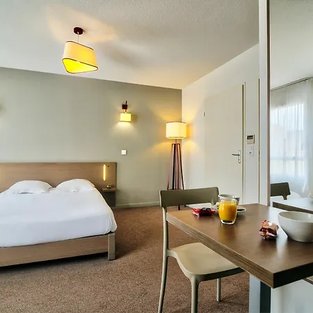 Zenitude Hotel-residences Centre Апарт-отель Нарбонна
