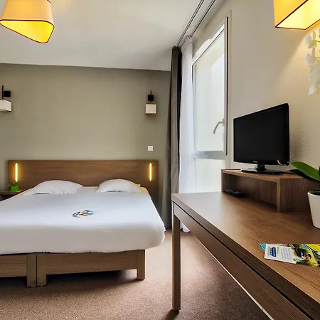 Zenitude Hotel-residences Centre 4*