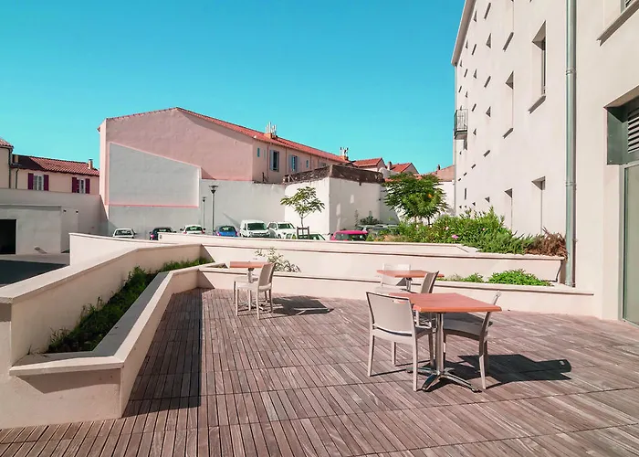 מלון דירות Zenitude Hotel-residences Centre 4*